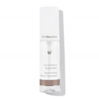 La Cure Intensive Régénérante Dr. Hauschka : soin intensif revitalisant pour les peaux sèches, sujettes aux rides Cure Intensive Régénérante Dr. Hauschka
