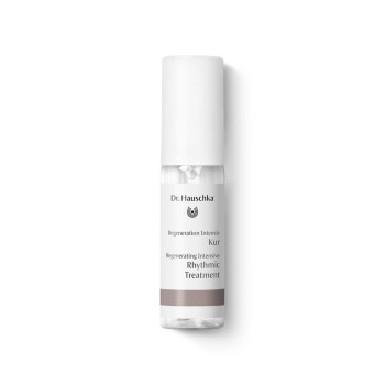 Cure Intensive Rééquilibrante Régénérant Intensif Dr. Hauschka : cure harmonisante pour la peau pendant la ménopause Cure Intensive Rééquilibrante Régénérant Intensif Dr. Hauschka